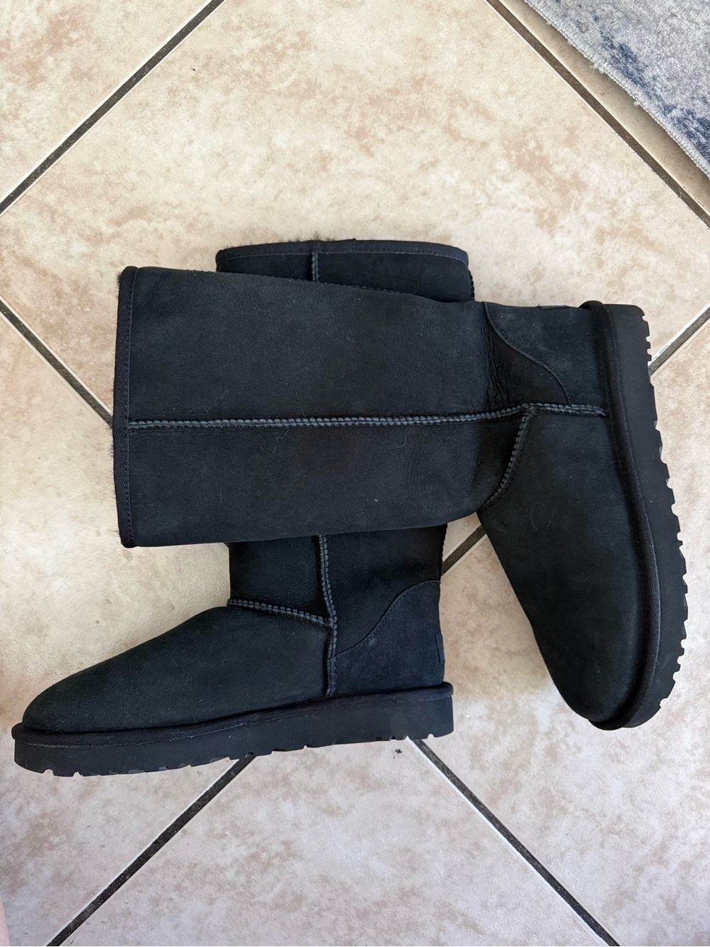 Classic Tall Black Uggs